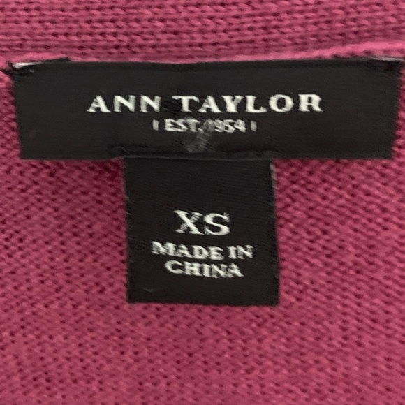 Ann Taylor Fine Merino Wool Cranberry Cardigan EUC - Picture 3 of 8